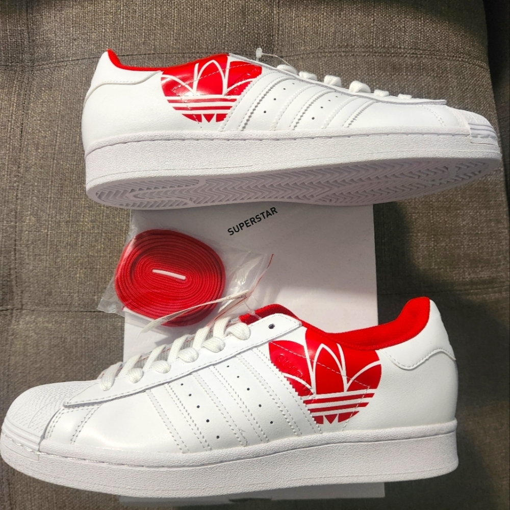 ADIDAS SUPERSTAR